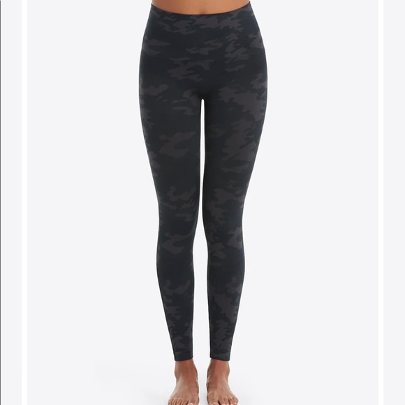 SPANX Look at Me Now Seamless Leggings - Picture 1 of 5